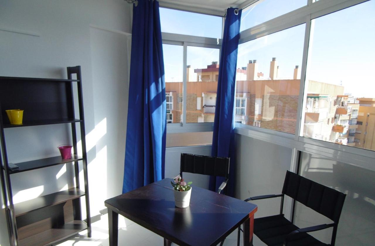 Apartamento Estudio Con Luz Del Sol Y Azul Del Mar Benalmádena Exterior foto